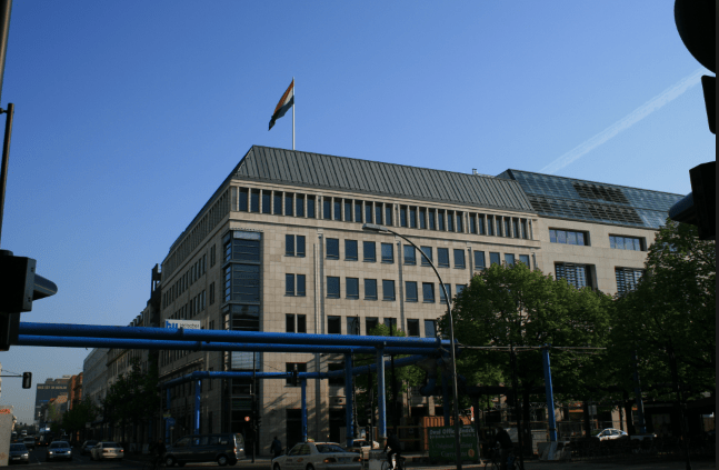 HUNGARIAN EMBASSIES AND CONSULATES 