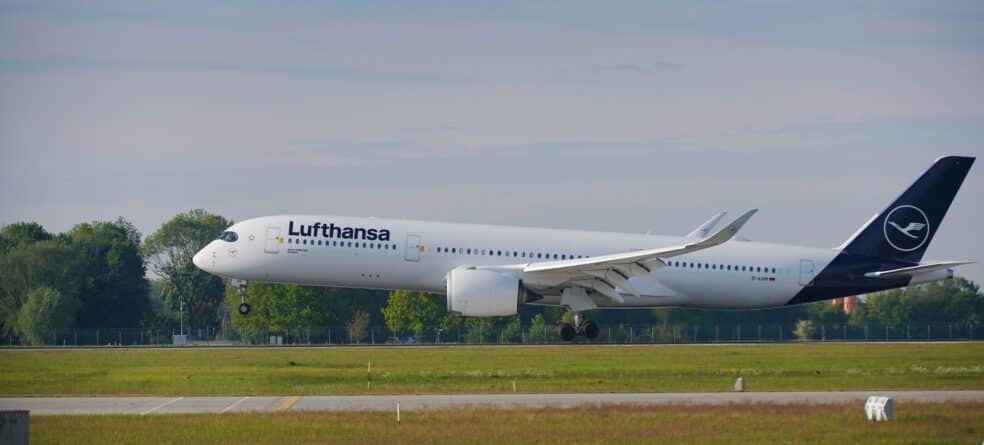 Lufthansa Rating Analysis